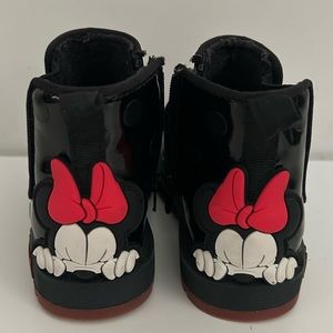 Zara toddler boots size 21 or 5.5